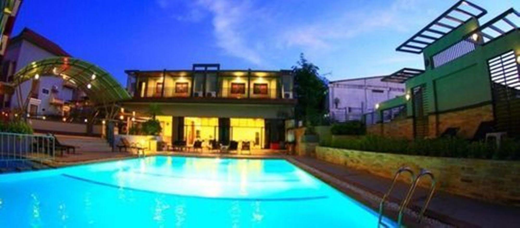 Tanawit Hotel & Spa Hua Hin Exterior photo